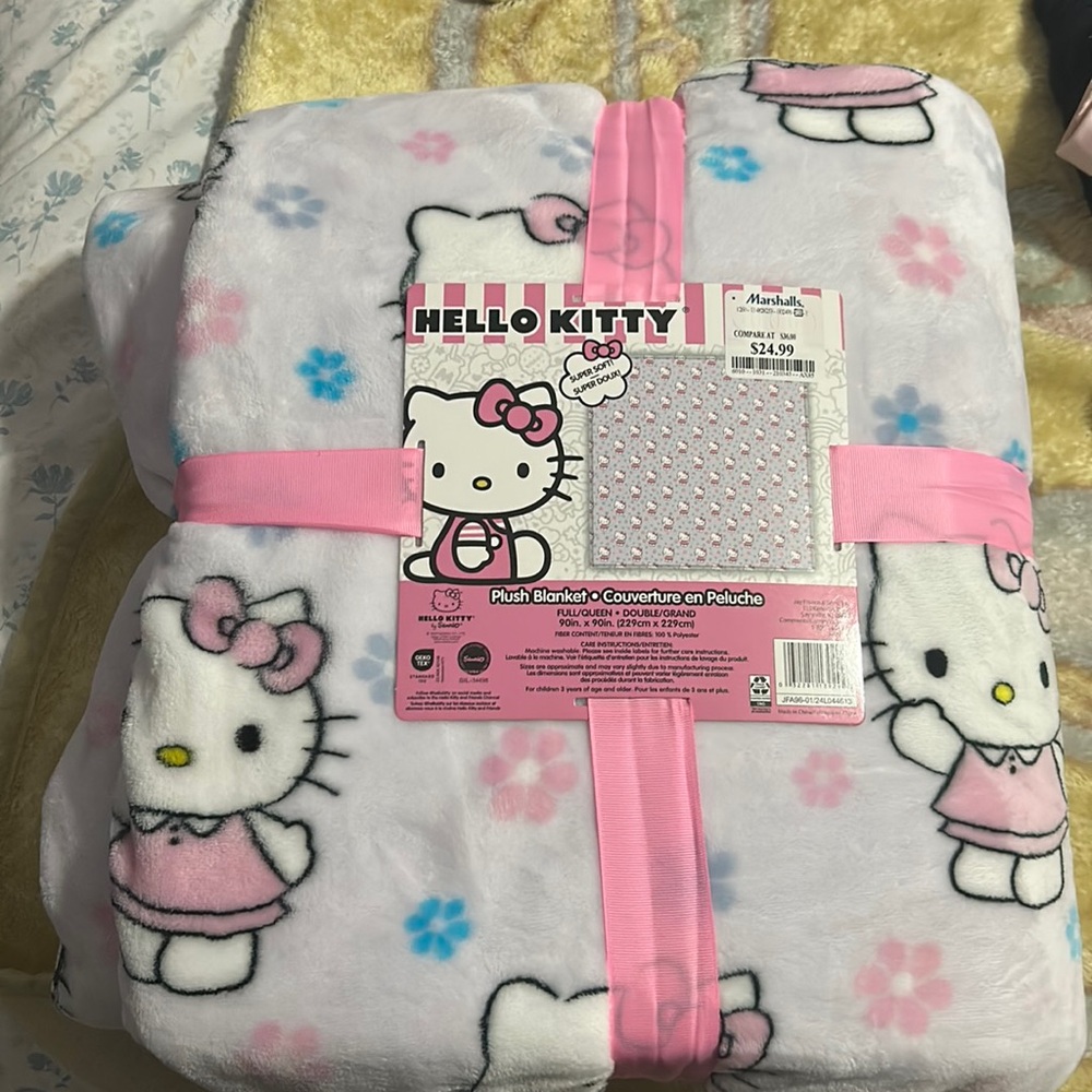 Hello kitty blanket